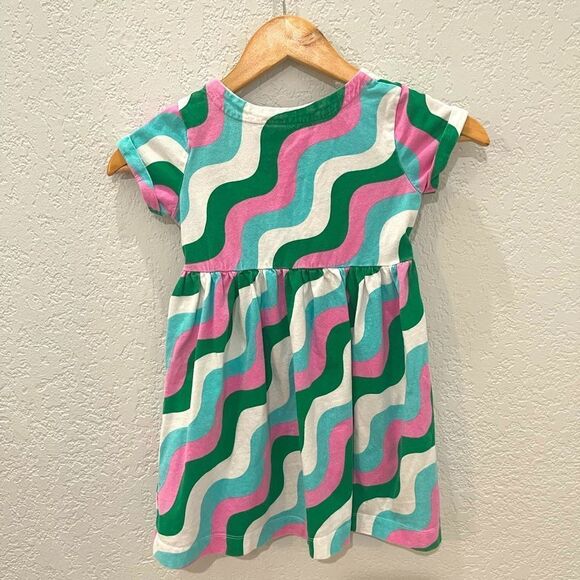 Mini Boden Fun Jersey Dress in Sapling Green Wave Size 5 - 6 Years - Picture 5 of 12